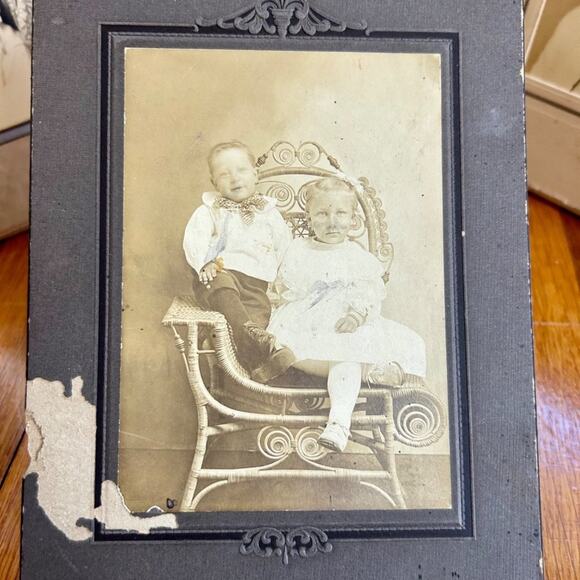 Vintage Family Photo Black & White Photograph Lot in Paper Frames from the 1950s - Picture 7 of 16